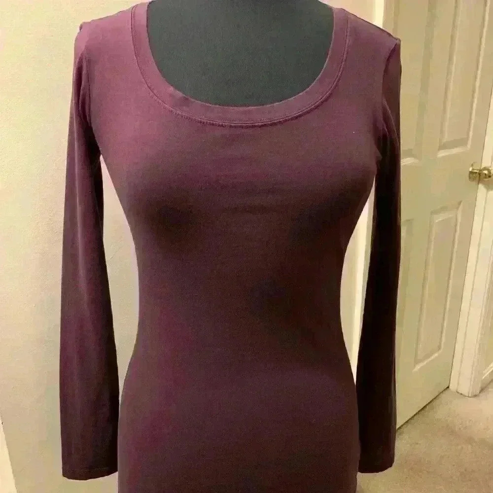 Valerie Bertinelli Top